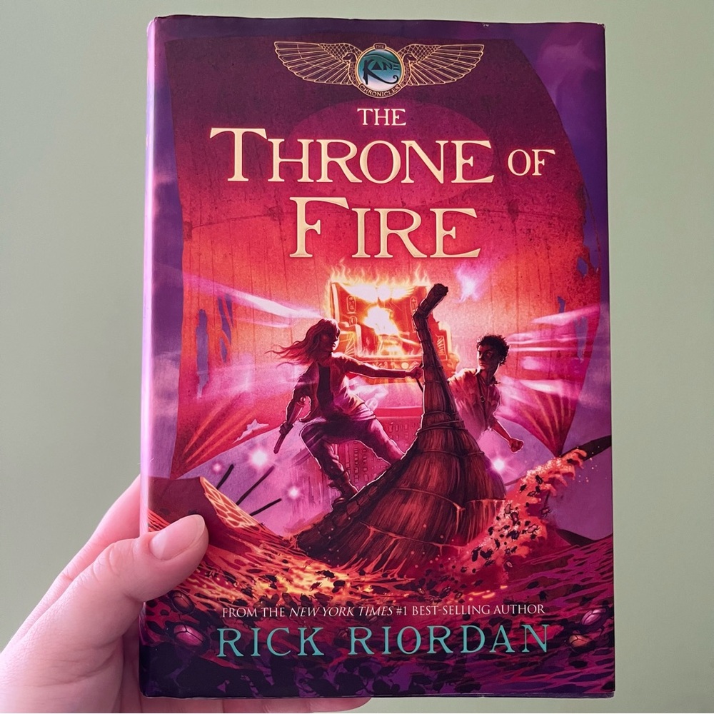 📚 4/25$ 📚 The Throne of Fire by Rick Riordan Hardcover Book